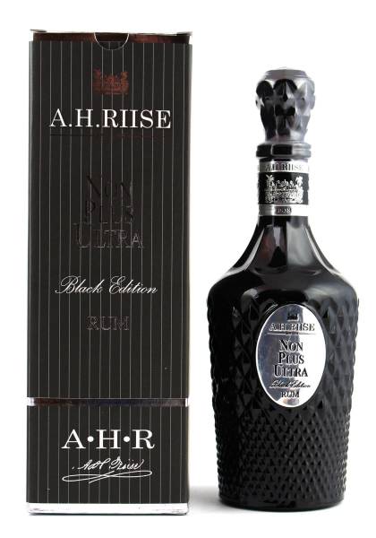 A.H. Riise Non Plus Ultra Black Edition 0,7l