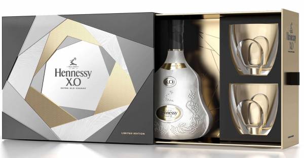 Hennessy XO Cognac in Geschenkverpackung + 2 Gläser 0,7l